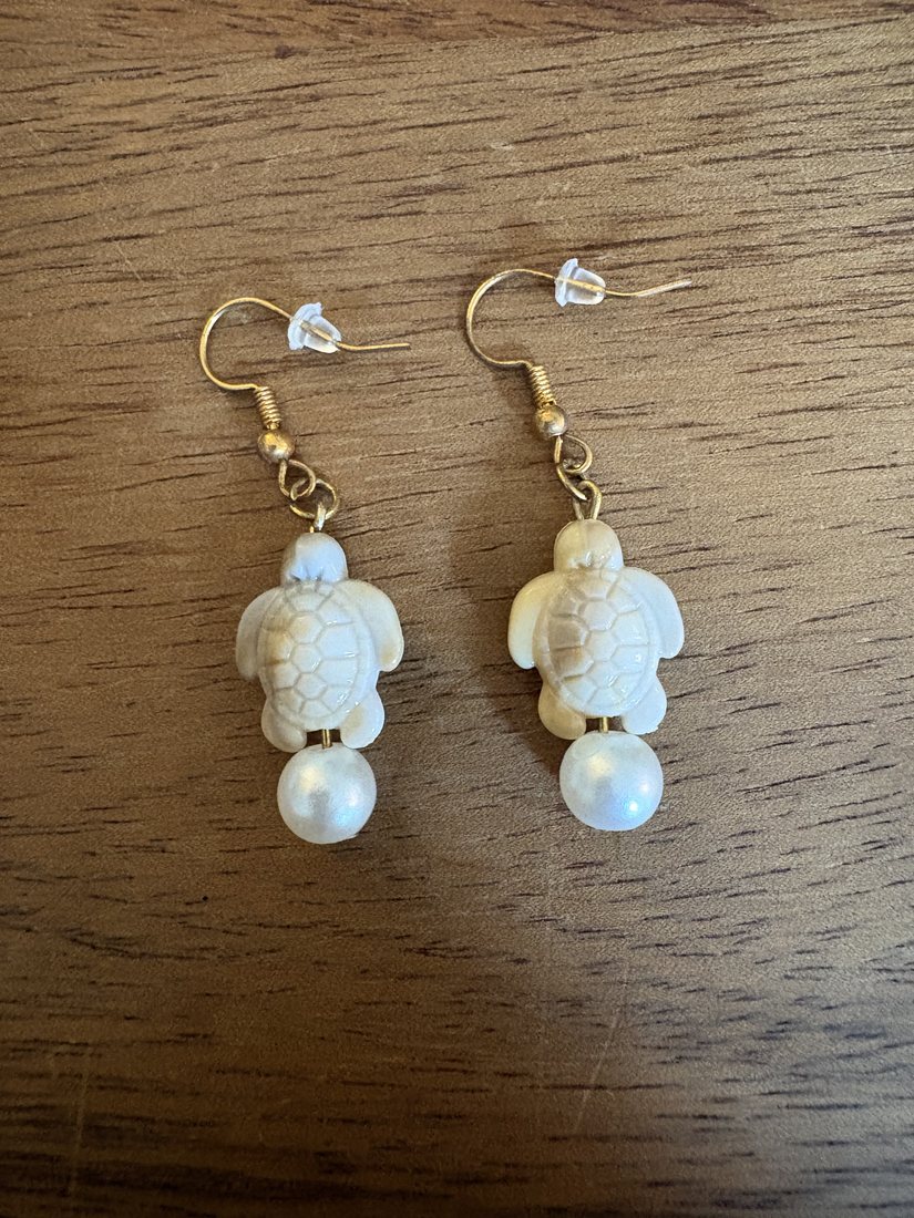 Ivory Turtle & Pearl โ handmade earrings by Sienna