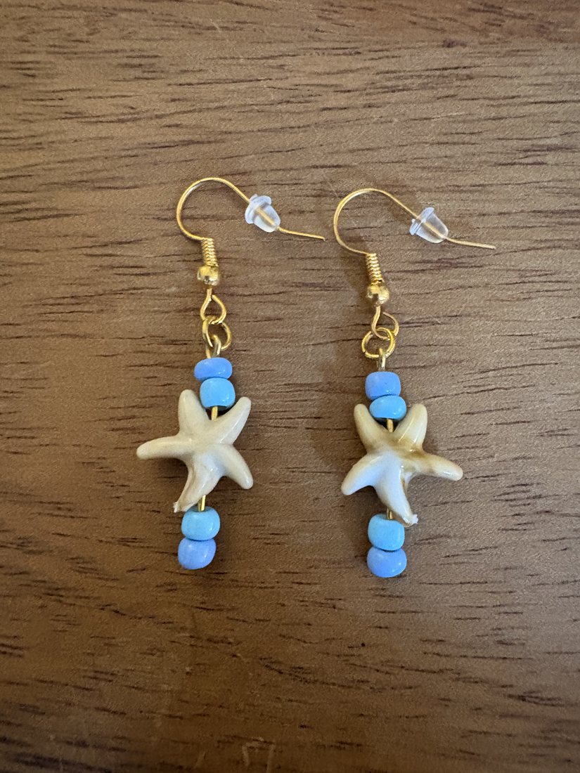 Driftwood Starfish Drops โ handmade earrings by Sienna