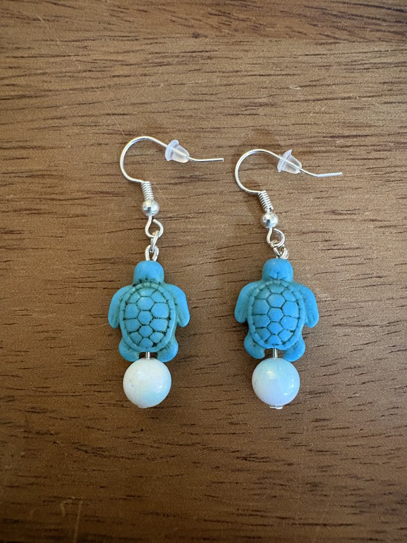 Turquoise Turtle & Pearl โ handmade earrings by Sienna