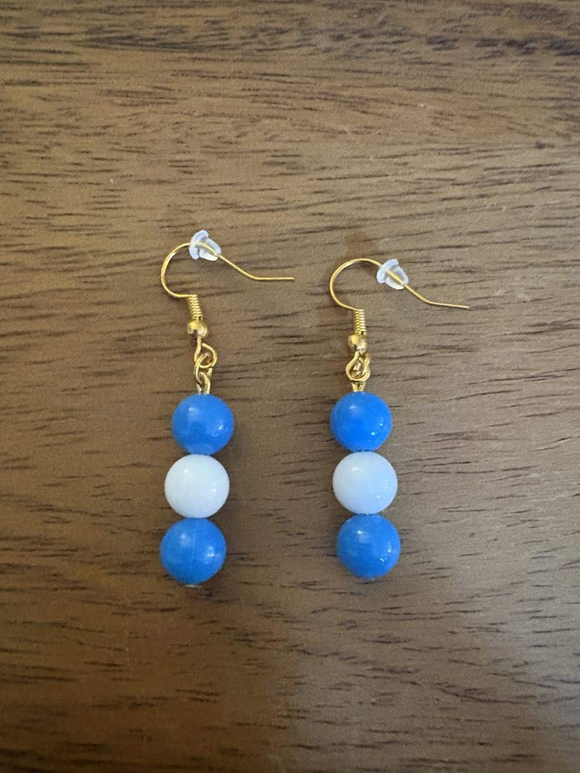 Cornflower Cream Drops โ handmade earrings by Sienna